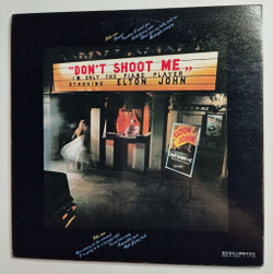Винтажная виниловая пластинка LP Elton John Dont Shoot Me Im Only The Piano Player (Japan 1973)