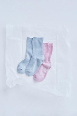 ZARA TIMELESZ - НАБОР ИЗ ДВУХ ТРИКОТАЖНЫХ НОСКОВ, СЕРО-СИНИЙ