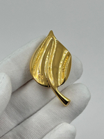 Брошь Листик Givenchy