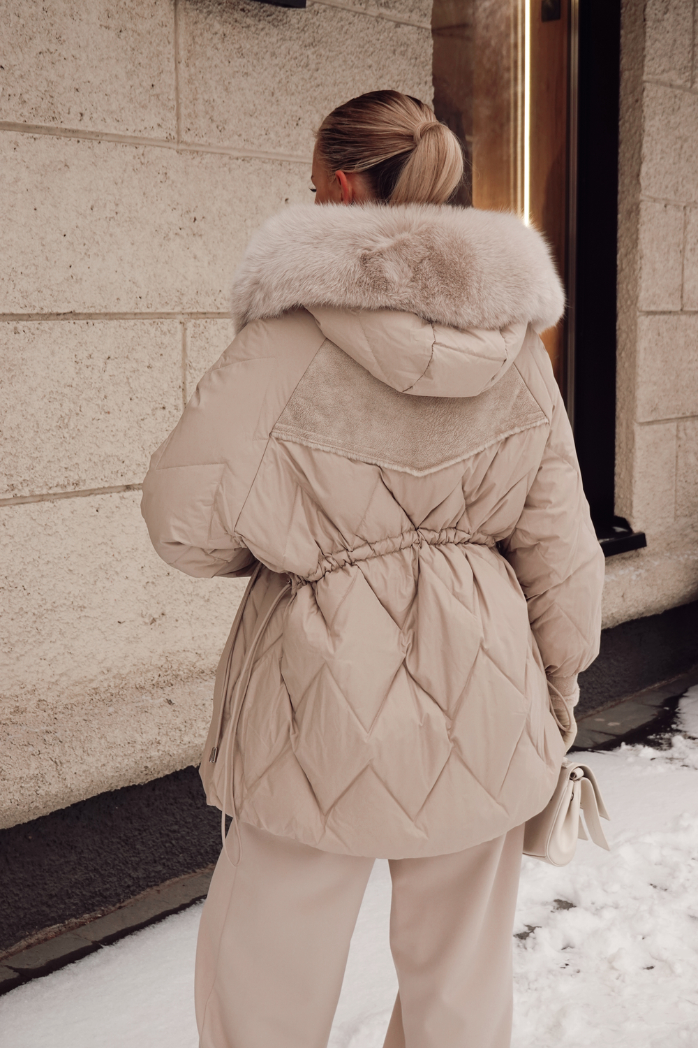 Пуховик комбинированный с элементами дубленки