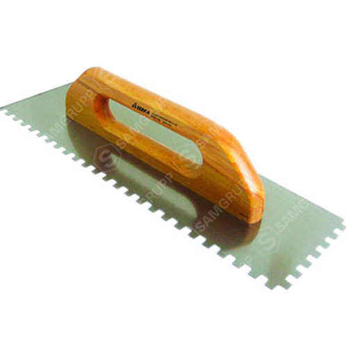 Гладилка зубчатая с закрытой деревянной ручкой (12х40)