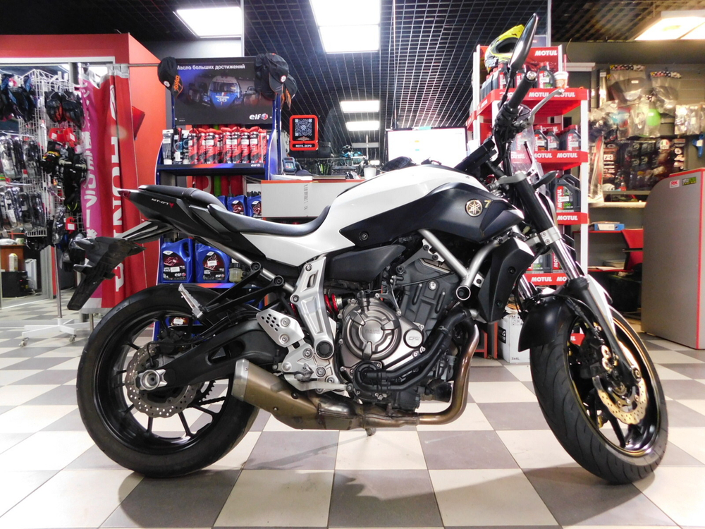 Yamaha MT-07 RM07J-002811