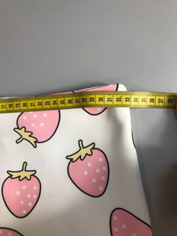 Юбка с милой клубничкой, визуально 40/42 размер