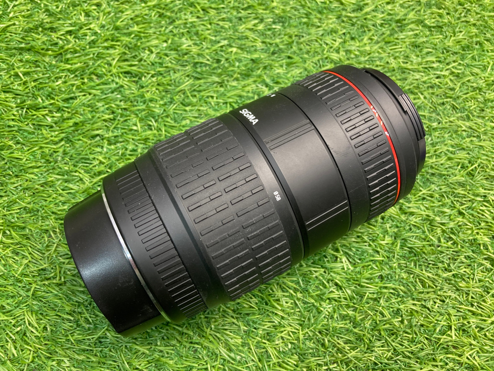 Sigma AF 70-300mm 4-5.6 APO Macro DG