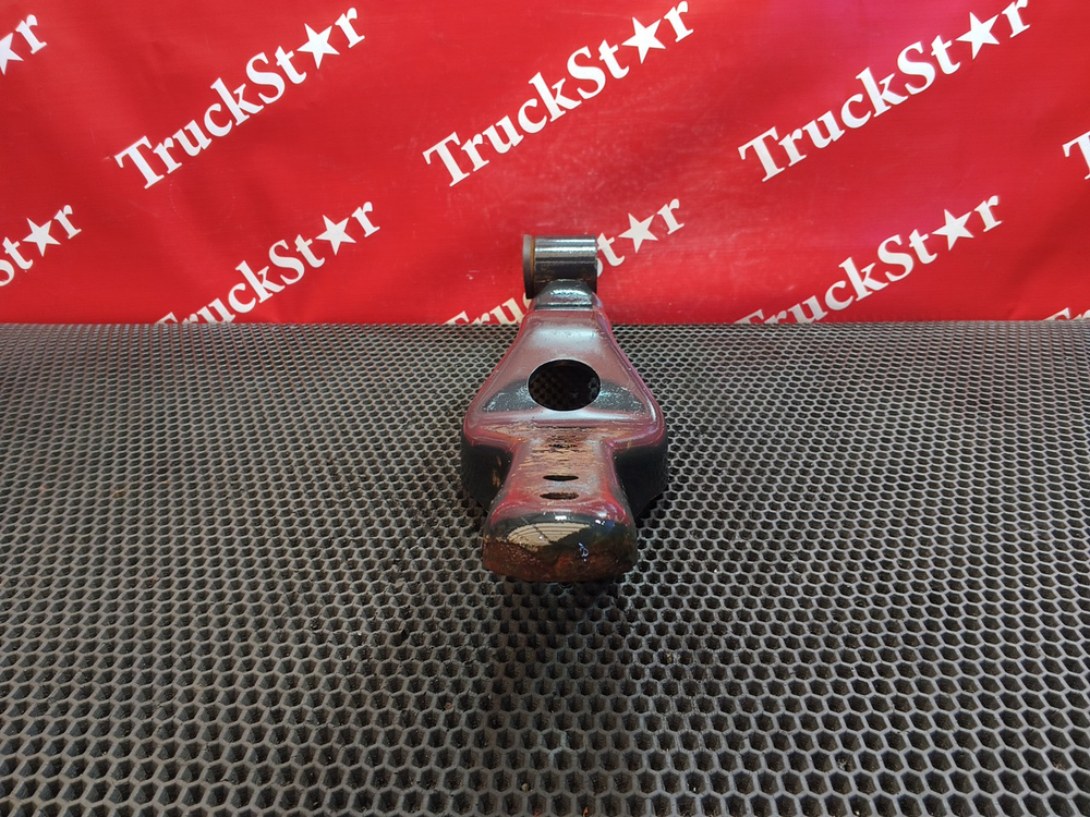 Кронштейн замка кабины