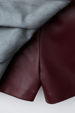 ZARA ЮБКА-ШОРТЫ ИЗ ИСКУССТВЕННОЙ КОЖИ СО СКЛАДКАМИ, БУРГУНДИ