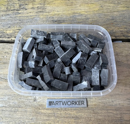 Колотый натуральный камень NS279, 350гр