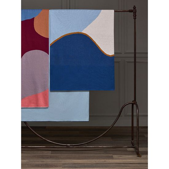 Плед из хлопка с авторским принтом синего цвета из коллекции freak fruit, 130х180 см