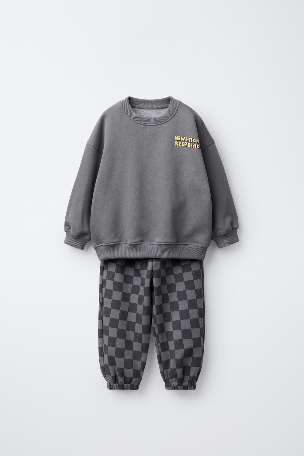 ZARA КОМПЛЕКТ ИЗ ТОЛСТОВКИ И БРЮК-ДЖОГГЕРОВ С НАДПИСЬЮ, АНТРАЦИТОВО-СЕРЫЙ