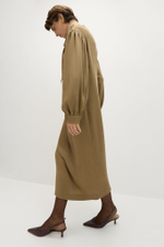 Платье с бантом