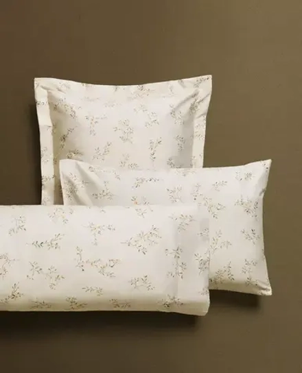 ZARA HOME НАВОЛОЧКА С МЕЛКИМ ЦВЕТОЧНЫМ ПРИНТОМ, ЭКРЮ