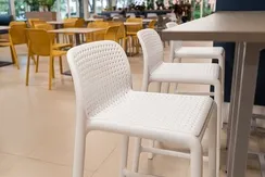 Полубарный стул Lido Mini белый