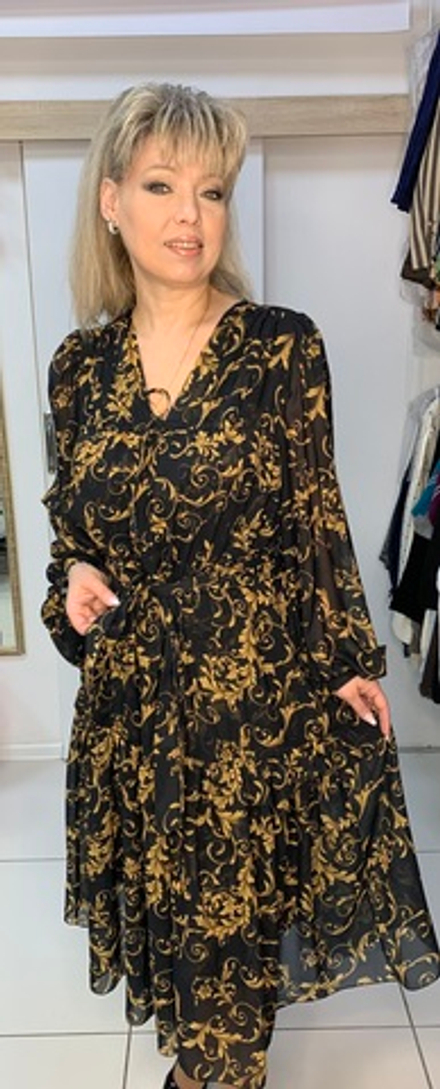 Нарядное длинное двойное платье с мягким поясом