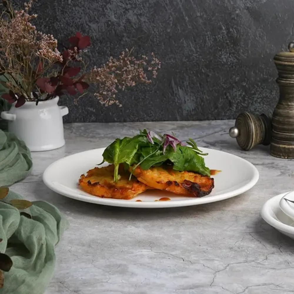 Тарелка d 23 см без борта белая фарфор P.L. Proff Cuisine [6]