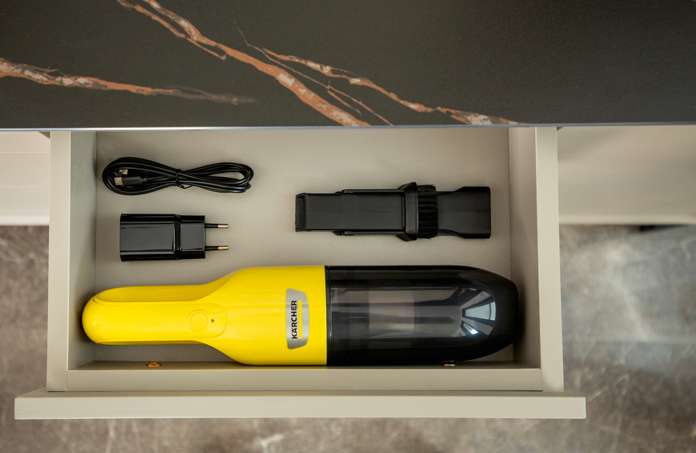 Ручной аккумуляторный пылесос CVH 2