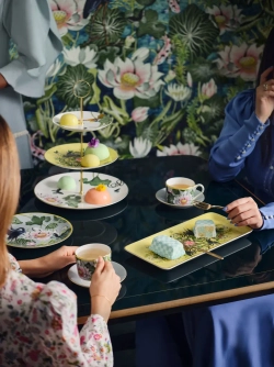 Wedgwood Трехъярусный поднос для демонстрации Wonderlust Waterlily