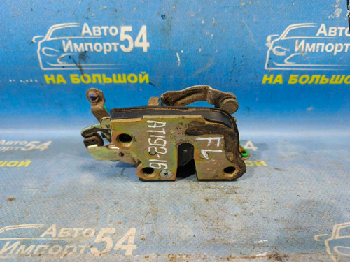 Замок двери передней левой TOYOTA CARINA 1993