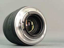 Canon RF 35mm 1.8 Macro IS STM
