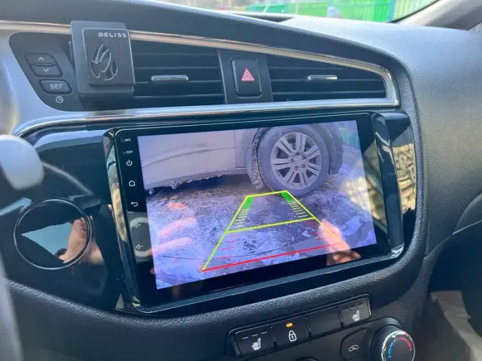 Магнитола для KIA Ceed 2 (JD) 2012-2018 (рамка глянцевая) - Vaycar VA27-0216-09V4L на Android 13, UIS9863, QLED, 4G SIM-слот