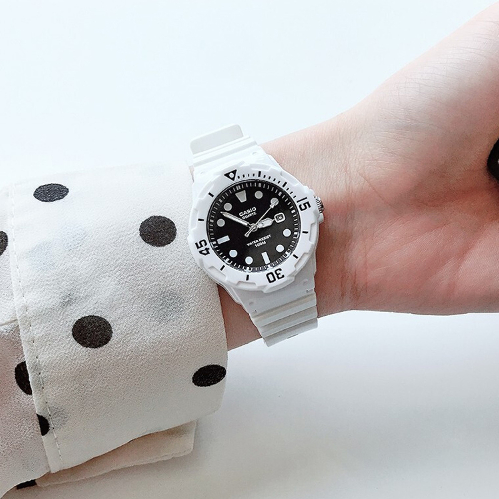 Часы CASIO LRW-200H-1E, LRW-200H-1E