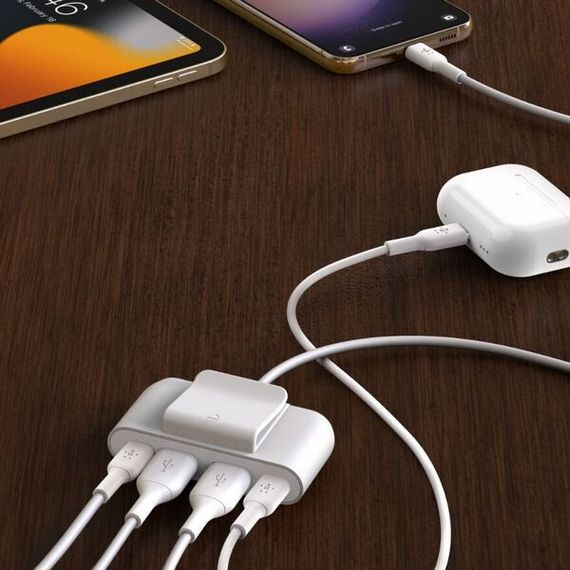 Адаптер Belkin BoostCharge 4-Port USB Power Extender (BUZ001bt2MBKB7) черный