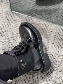 Ботинки Prada
