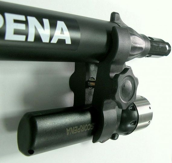 Адаптер пластиковый для крепления фонаря к ружью Scorpena