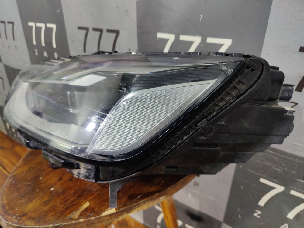 Фара левая LЕD Audi A4 (B9) 19-нв Б/У Оригинал 8W0941033D