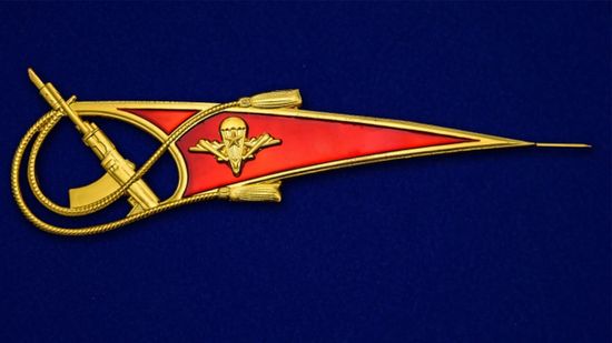 Околыш (уголок) на берет ВДВ с автоматом
