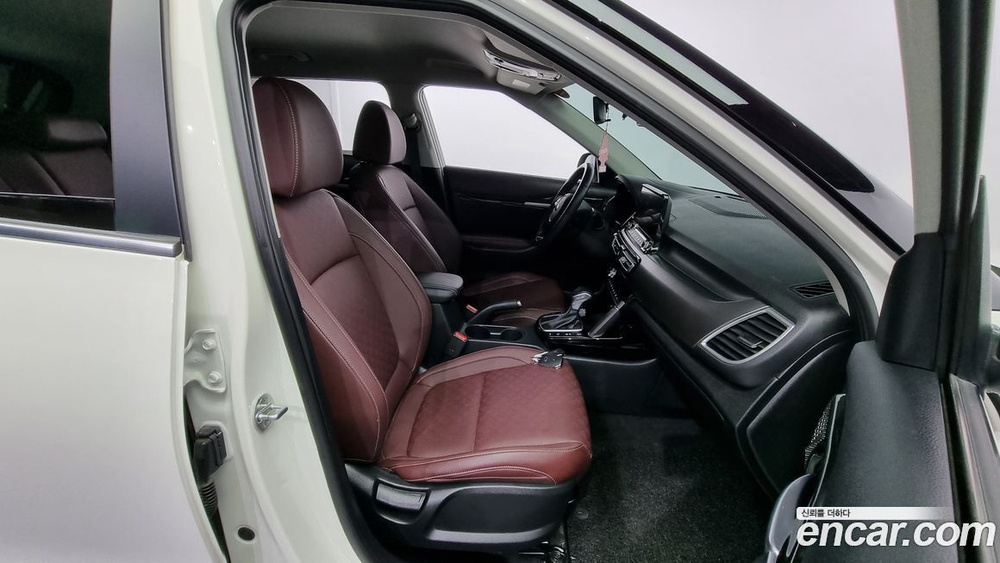 Kia Seltos Бензин 1.6 Turbo 4WD (02.2020)