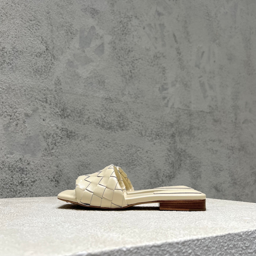 Bottega Veneta Parco Flat Mule