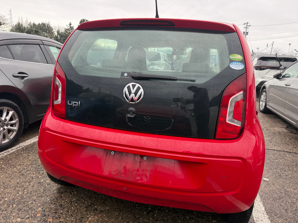 Volkswagen up!, 2013