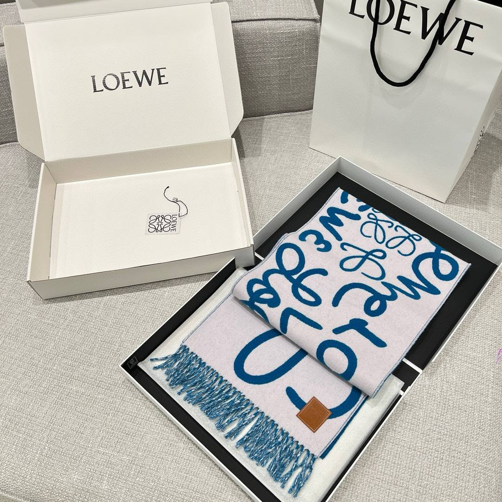 Шарф Loewe