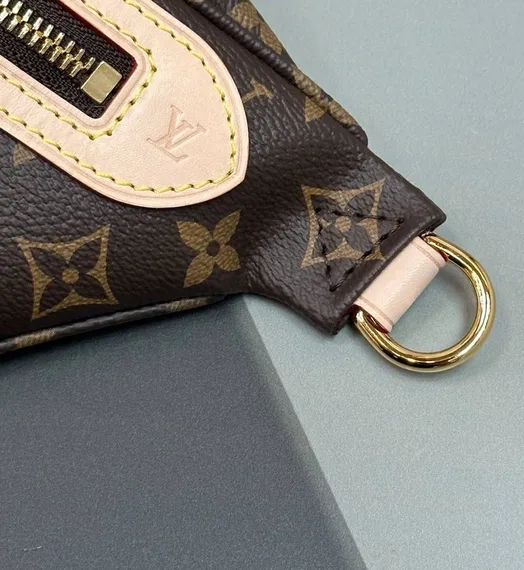 Поясная сумка Louis Vuitton Bumbag Monogram коричневый