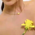 Колье Сердце с молочным янтарем, позолота