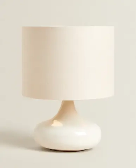 ZARA HOME МАЛЕНЬКАЯ НАСТОЛЬНАЯ ЛАМПА С КЕРАМИЧЕСКИМ ОСНОВАНИЕМ