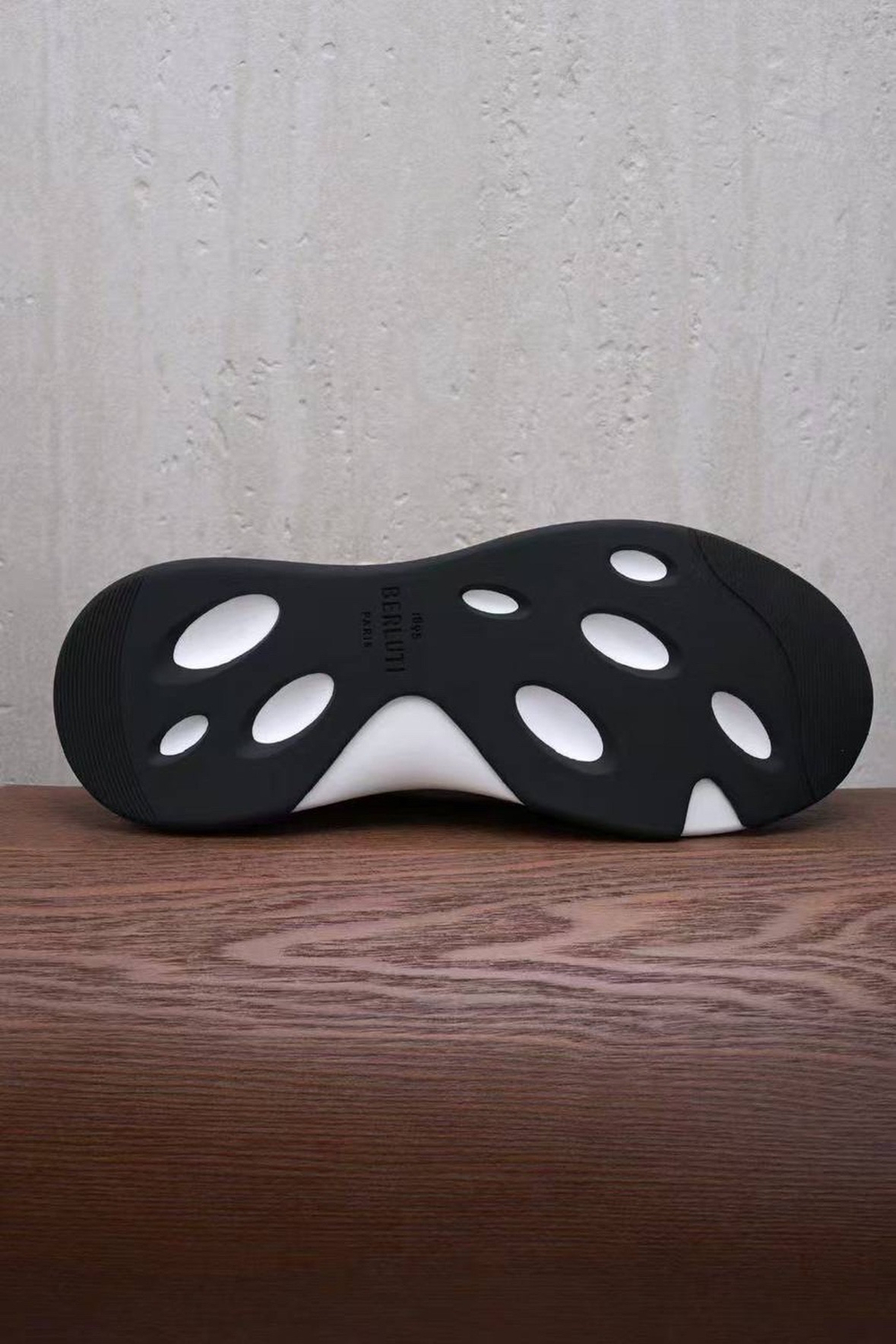 Кроссовки Berluti