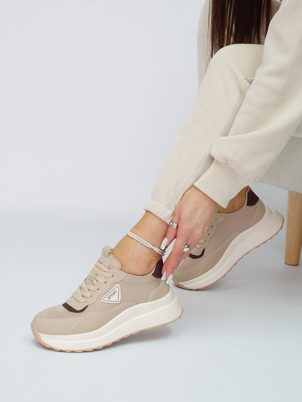 Кроссовки женские демисезонные