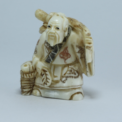 Эксклюзивная нэцкэ Монах с кузовком и корзиной рыбы