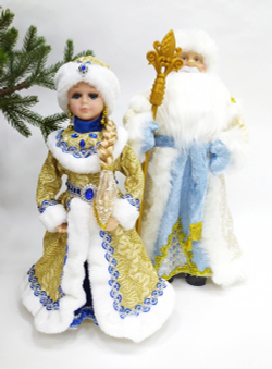 Снегурочка в синей с золотом шубе и шапке 40см Triumph Nord