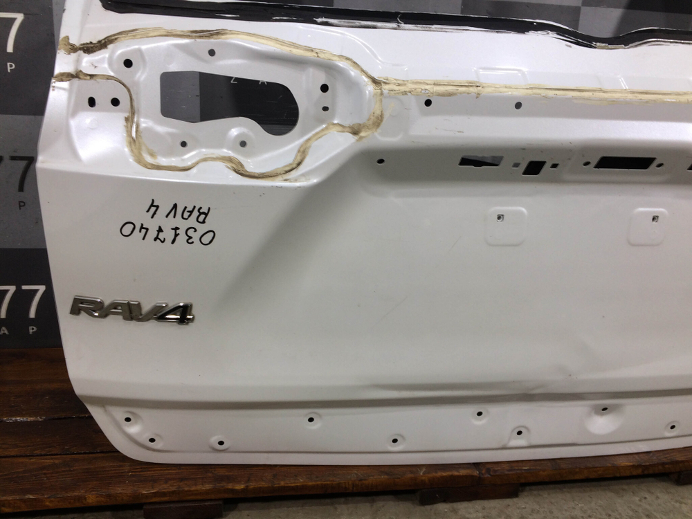 Крышка багажника Toyota RAV4 V (XA50) 18-нв Б/У Оригинал 670050R370