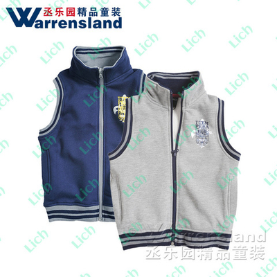 Жилет с принтом штурвала корабля и надписями