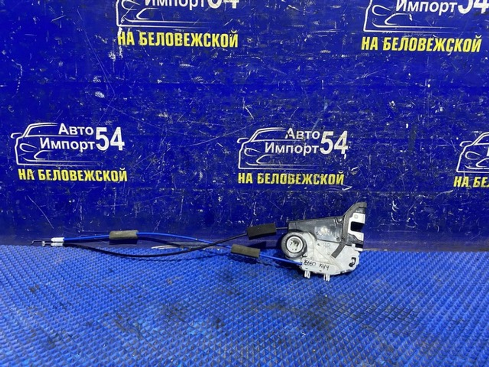 Замок двери задней правой Honda VEZEL 2013-2018