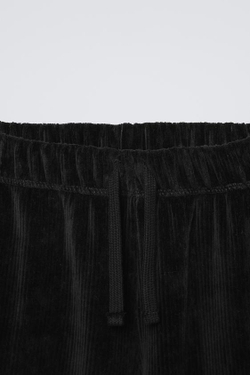 ZARA БРЮКИ ИЗ ВЕЛЬВЕТА С ШИРОКИМИ ШТАНИНАМИ, ЧЕРНЫЙ