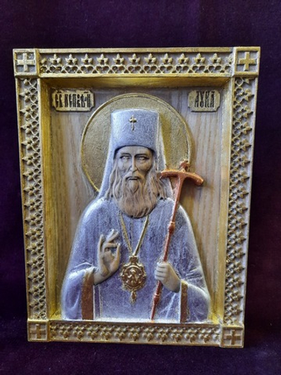 Икона "Святой Лука", крымский дуб, поталь