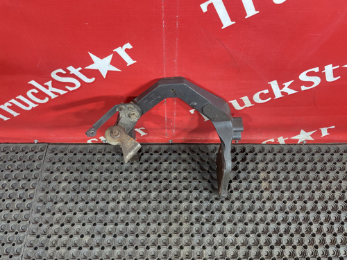 Кронштейн двигателя