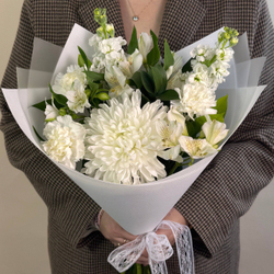 Авторский букет "Жемчужная весна" (размер XS)