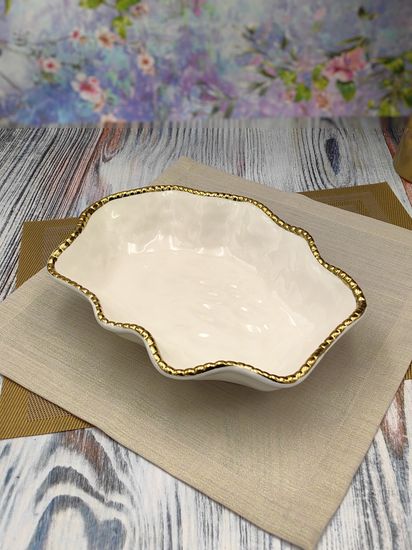 Блюдо фигурное глубокое 31х22х6,5 см. Бусины