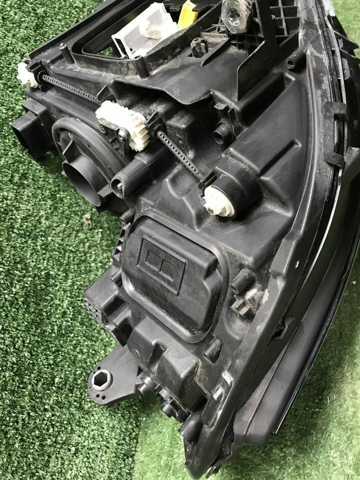Фара левая Mercedes CLS c257 (17-21) Multibeam LED