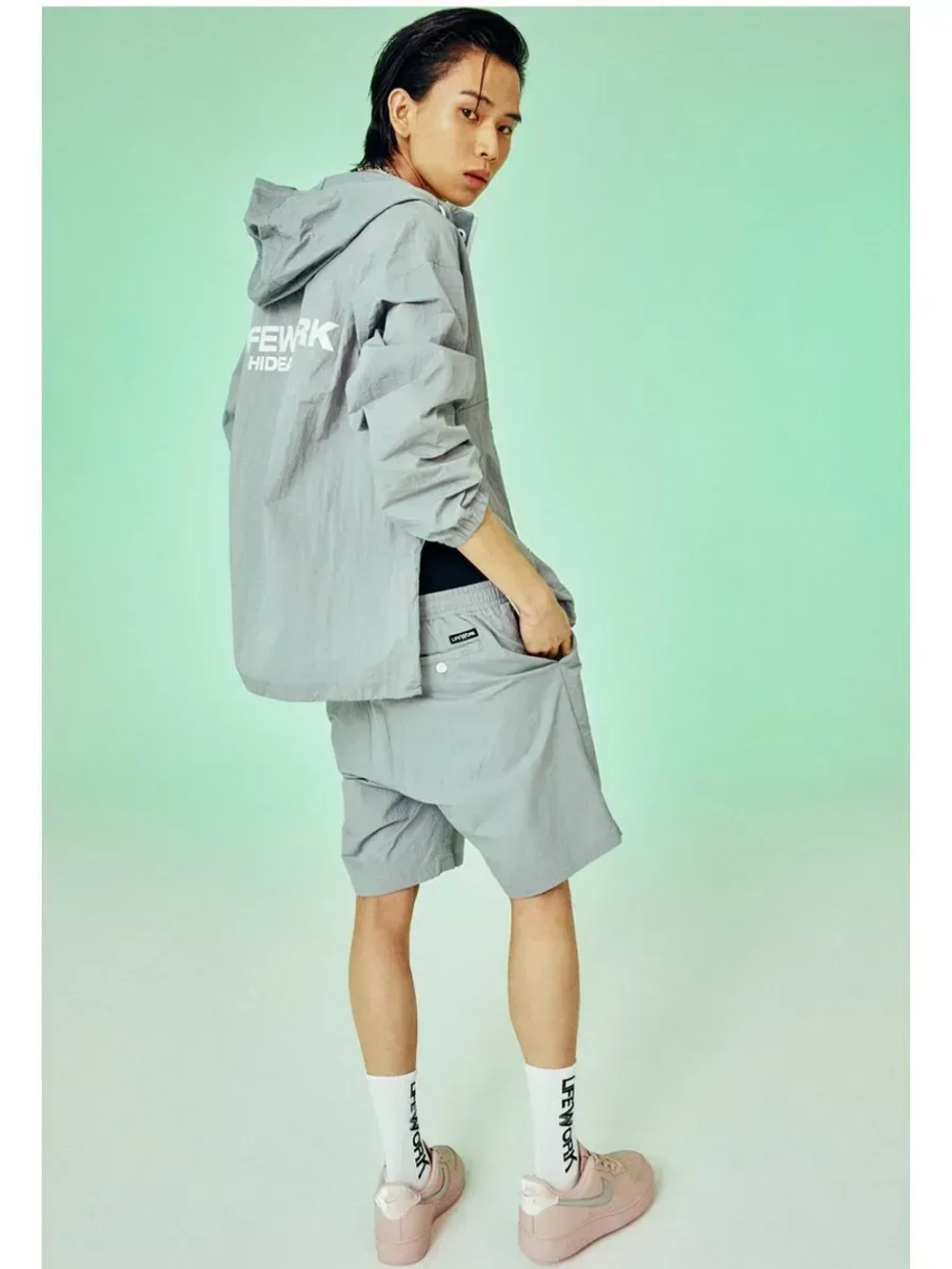 Шорты из нейлона на завязках